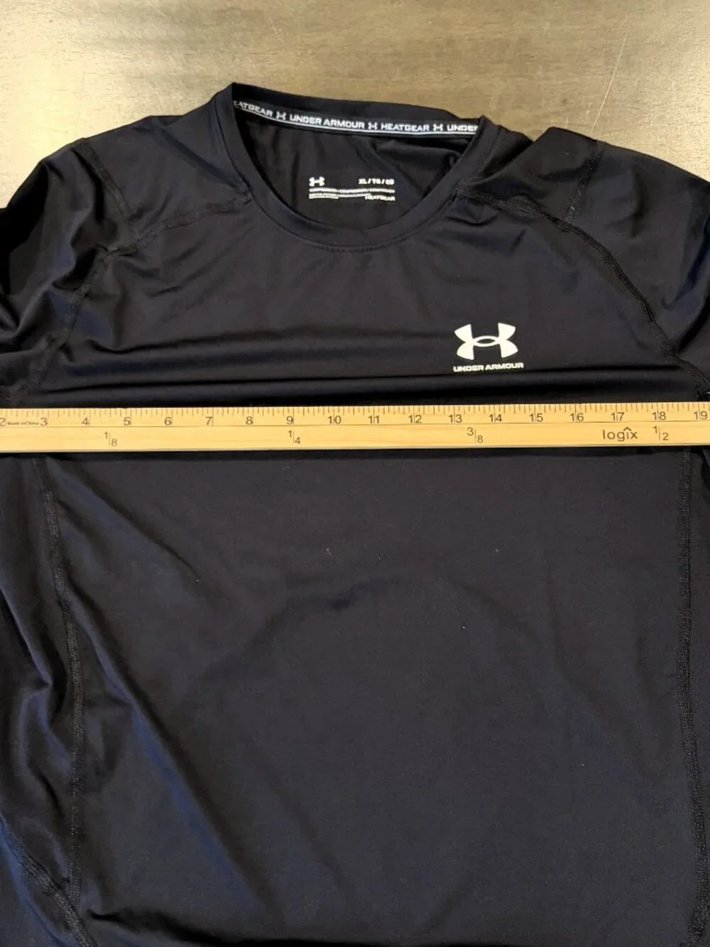 Under Armour Big Boys XL Black Long Sleeve Compression Shirt Athletic As Is